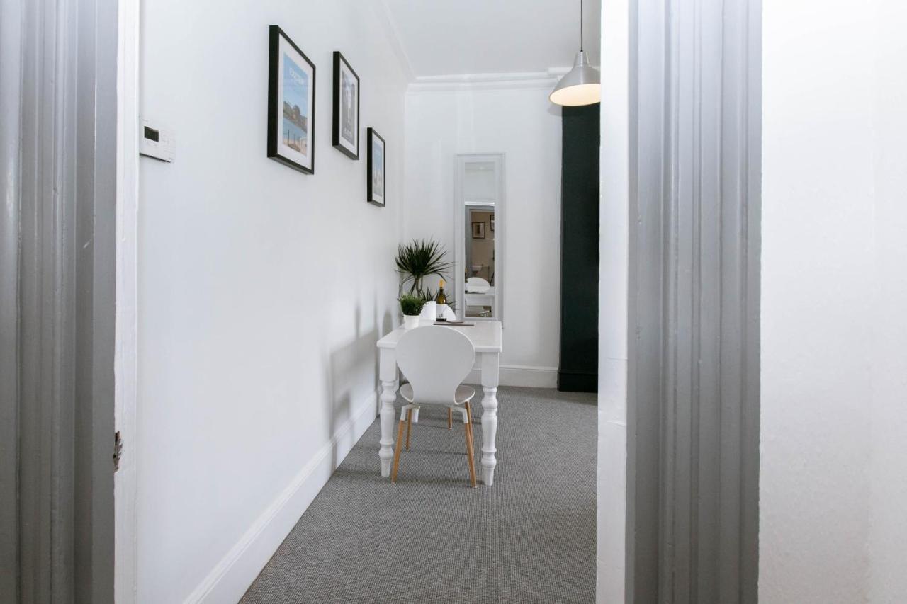 Spacious Apartment, Free Parking, Central Location Near To Uni, Hospital, Town Exeter Kültér fotó